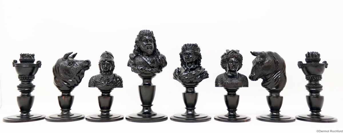 DK Bust Chess Set