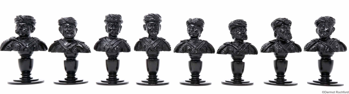 DK Bust Chess Set