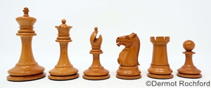 Antique Unweighted Jaques Chess Set with Hartston form knights